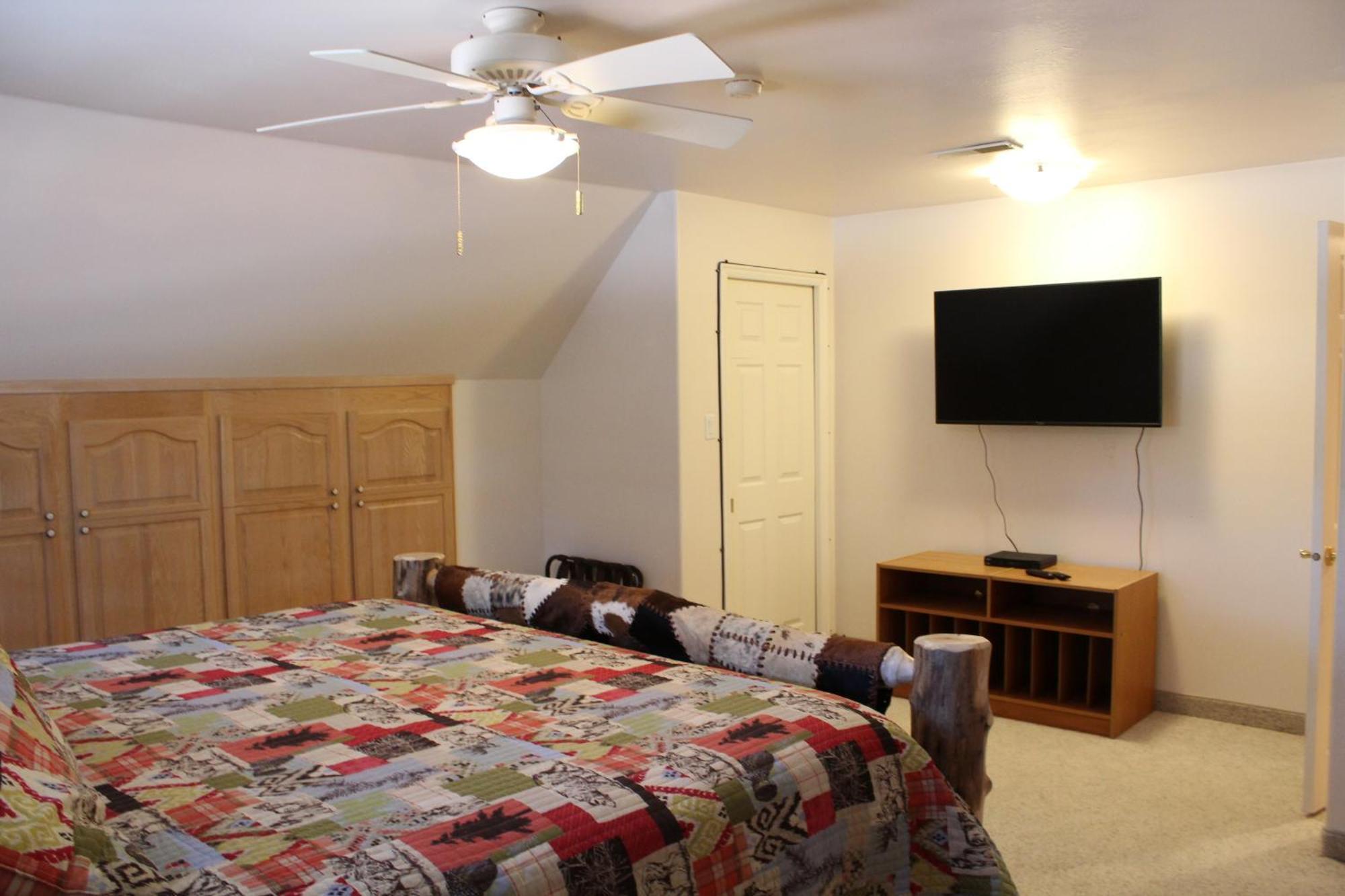 Swallow Cove Panaca Room photo