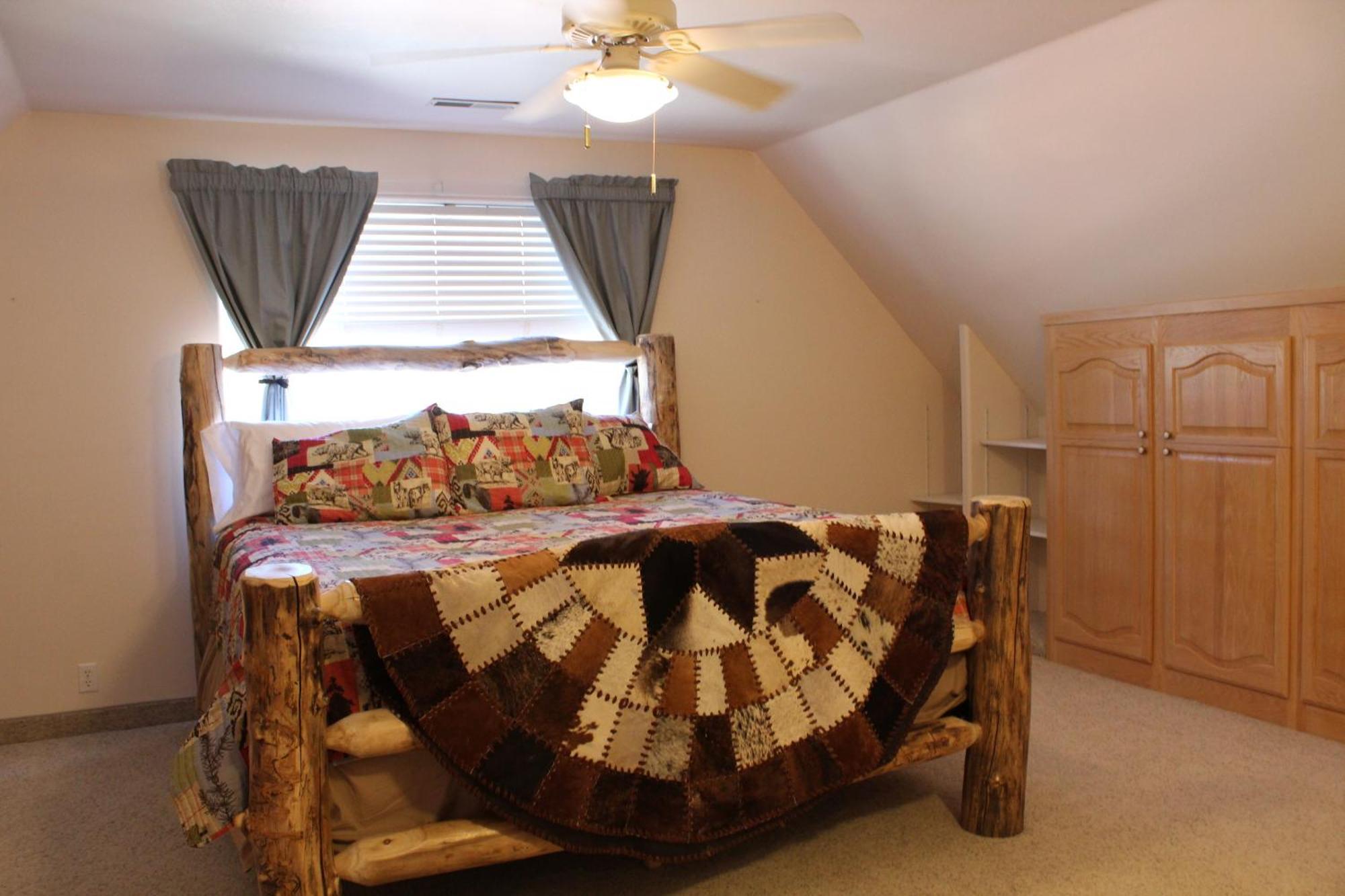 Swallow Cove Panaca Room photo