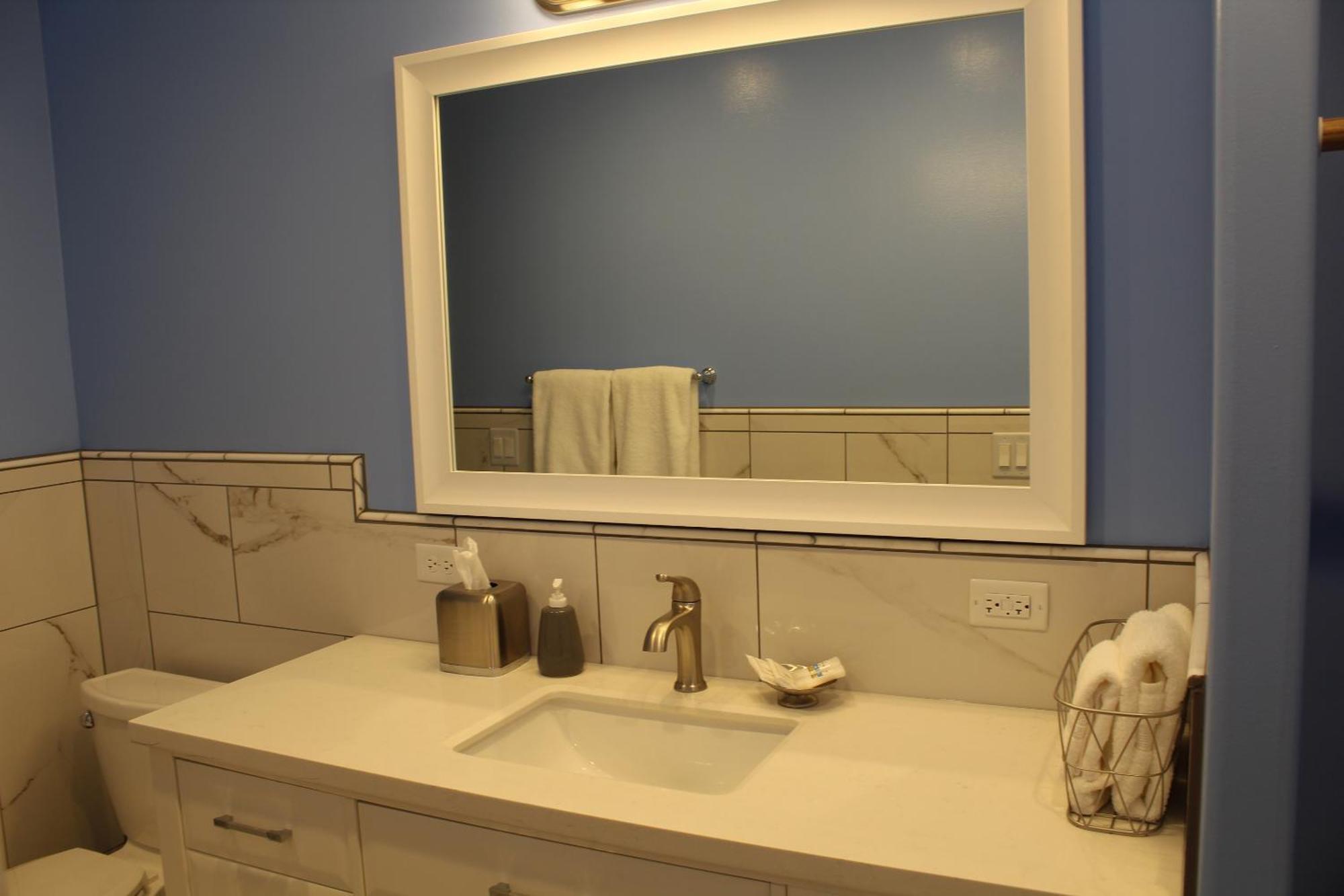 Swallow Cove Panaca Room photo