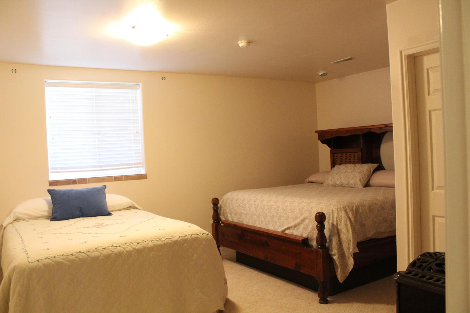 Swallow Cove Panaca Room photo